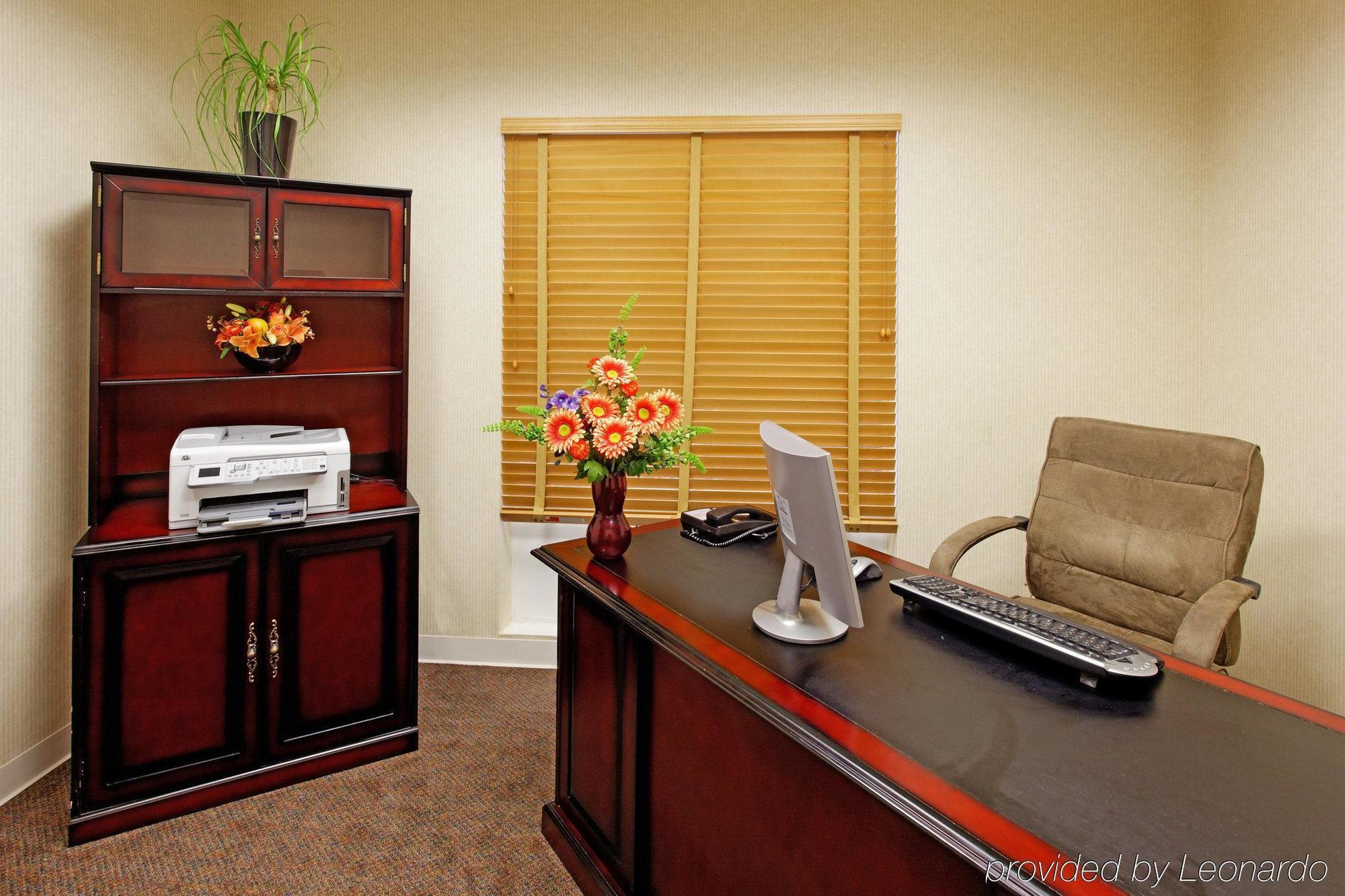 Holiday Inn Express & Suites Cookeville, An Ihg Hotel Facilities photo